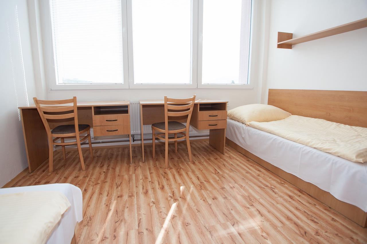 הוסטל Ústí nad Labem Koleje Ujep מראה חיצוני תמונה